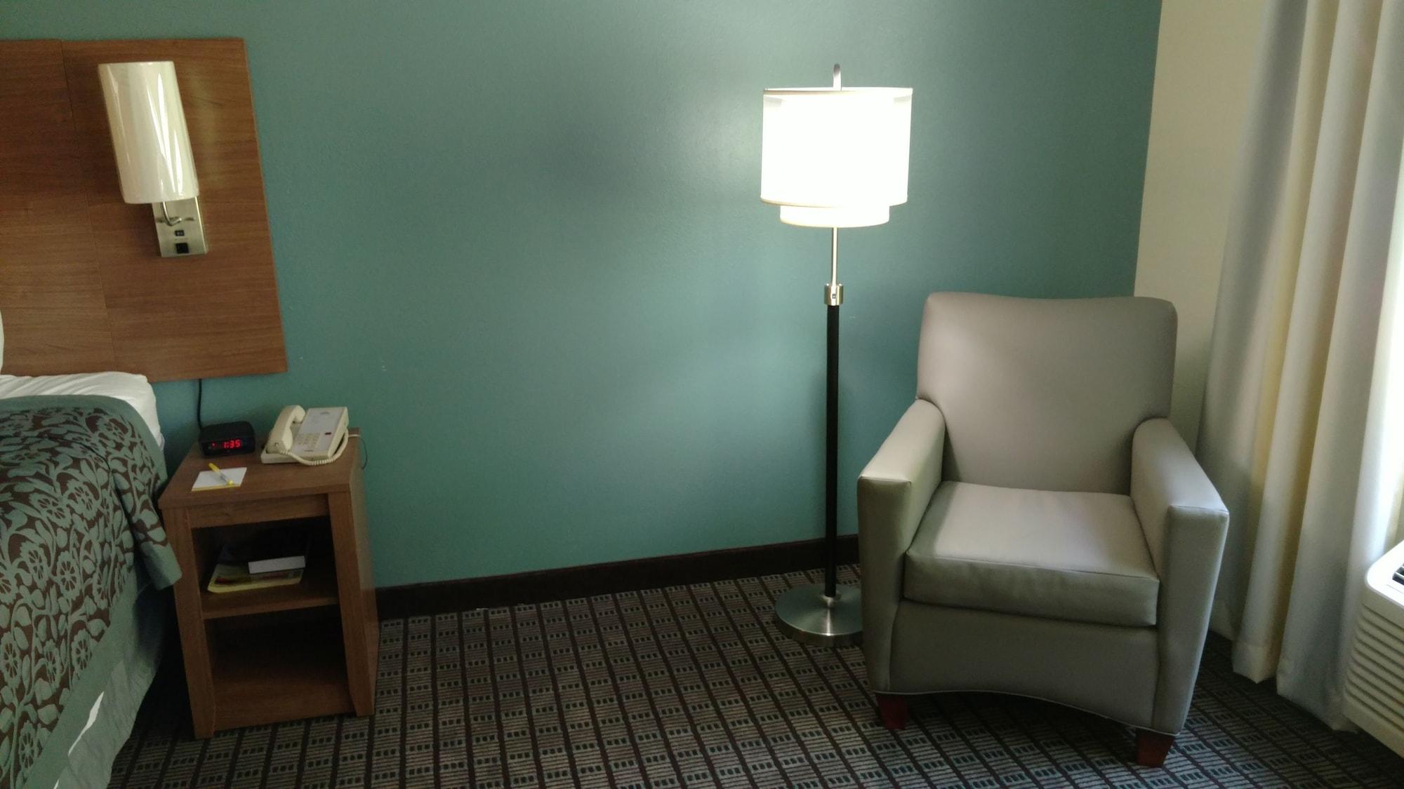 Hotel Days By Wyndham Ashland 2*
