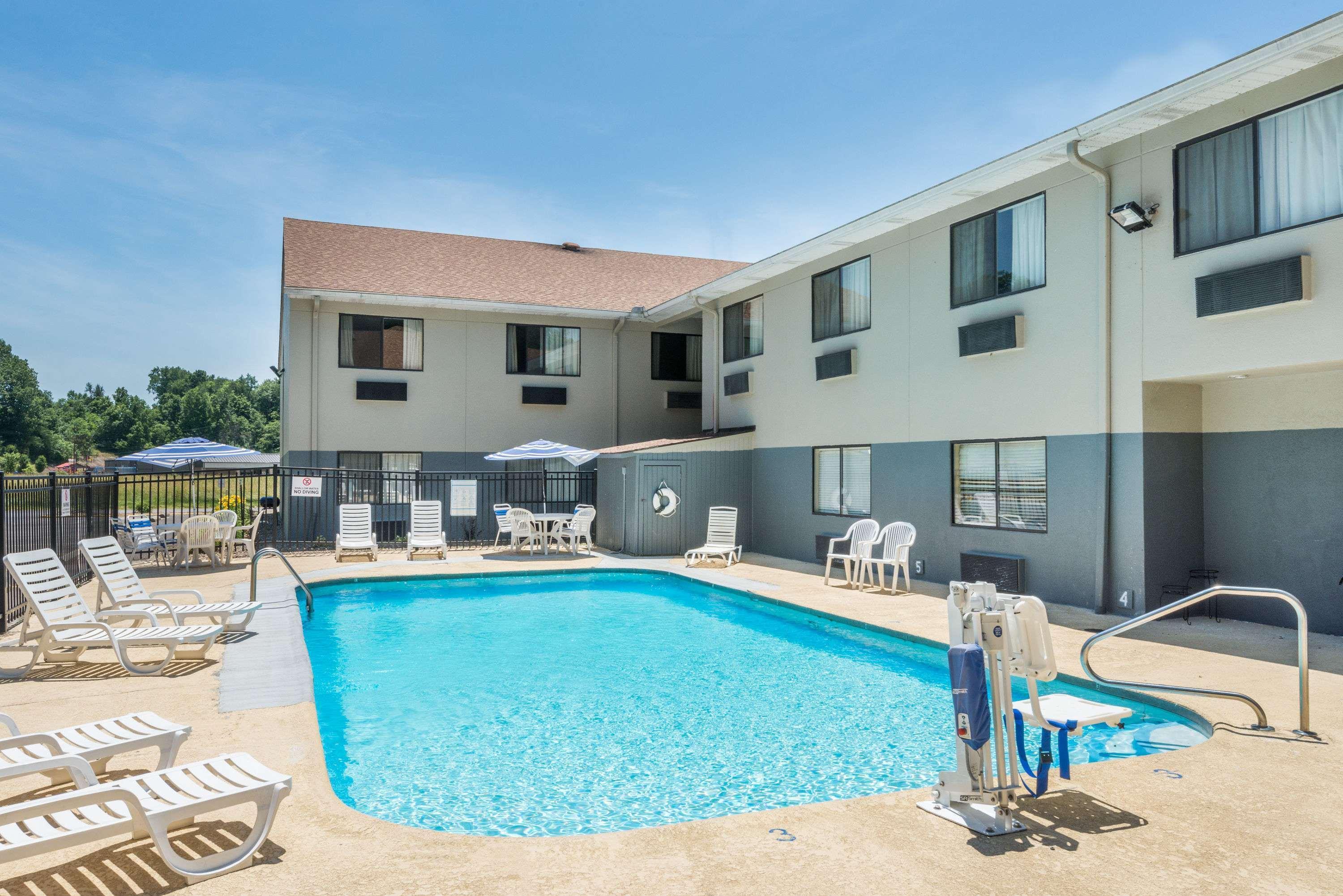 Days By Wyndham Ashland Hotel 2*